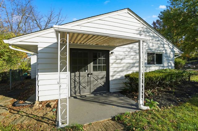 10110 Woodstock Drive, Woodlawn, OH 45215