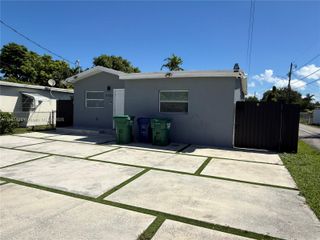 7721 NW 10th Ave 2, Miami, FL 33150