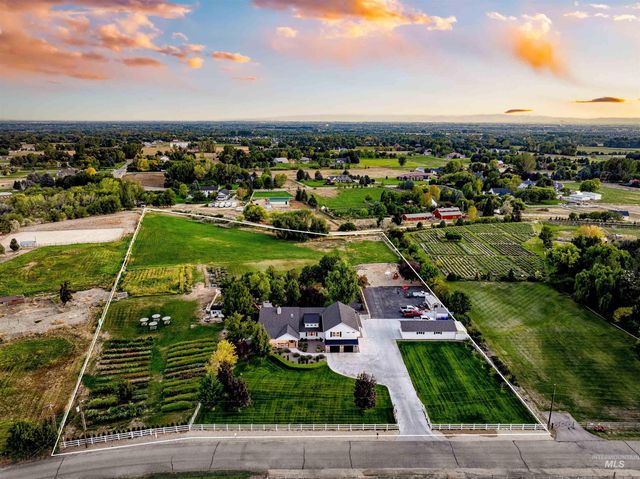 2685 N Haven Dr, Eagle, ID 83616