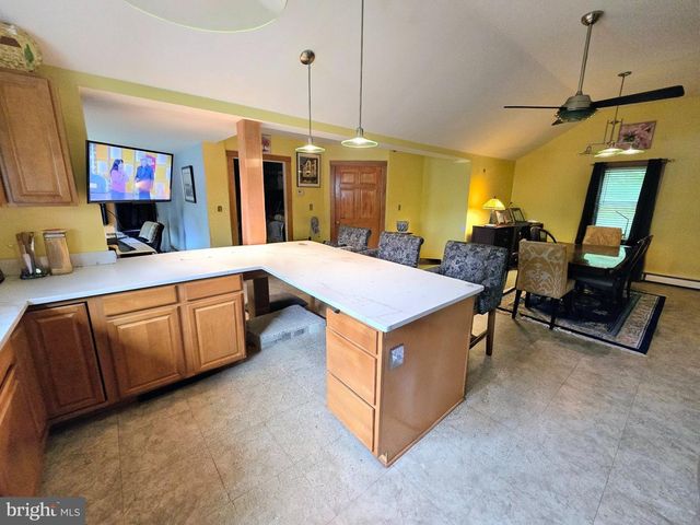 692 CASSELL RD, Elizabethtown, PA 17022