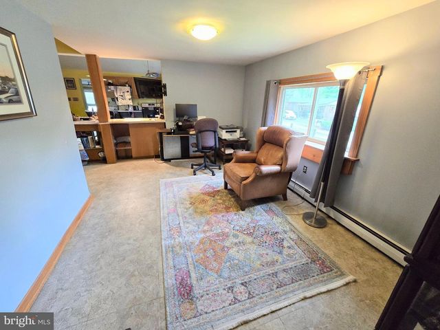 692 CASSELL RD, Elizabethtown, PA 17022