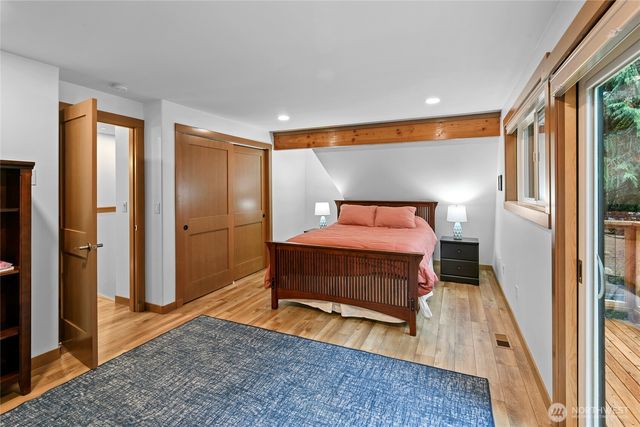 16319 Alpine Drive E, Enumclaw, WA 98022