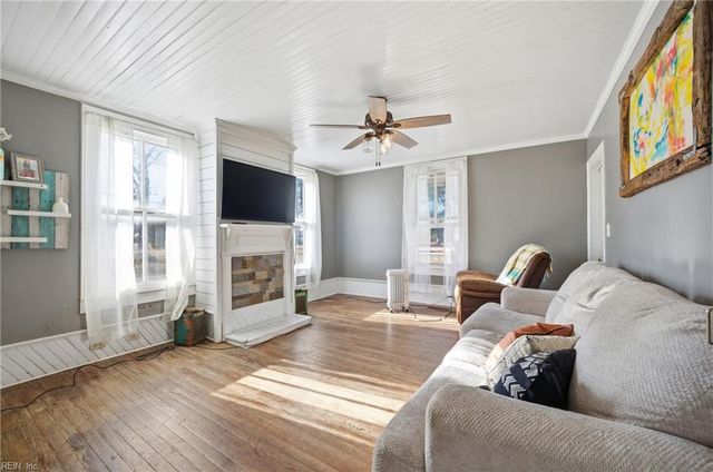 37 Zion RD, Hobbsville, NC 27946