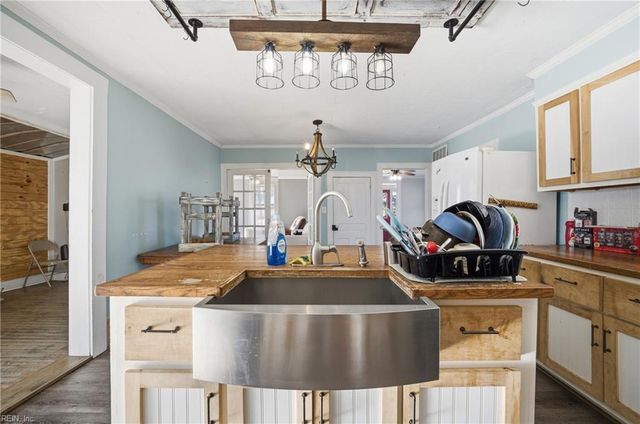 37 Zion RD, Hobbsville, NC 27946