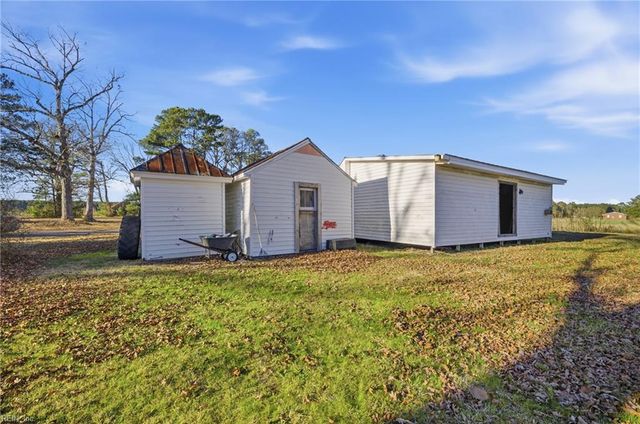 37 Zion RD, Hobbsville, NC 27946