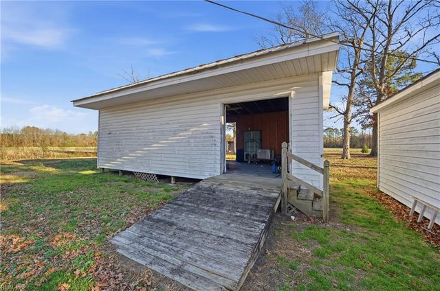 37 Zion RD, Hobbsville, NC 27946