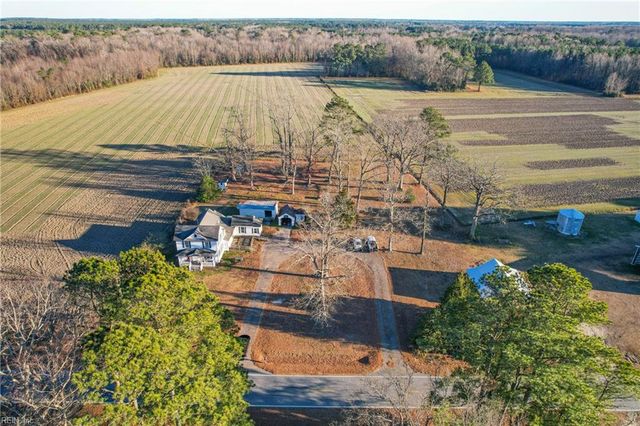 37 Zion RD, Hobbsville, NC 27946