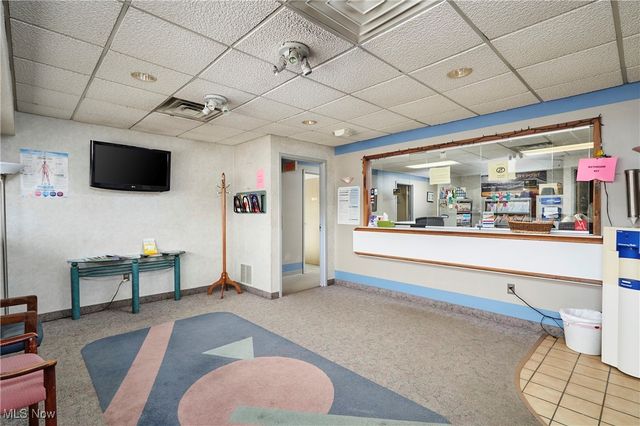 70 N Miller Road, Fairlawn, OH 44333