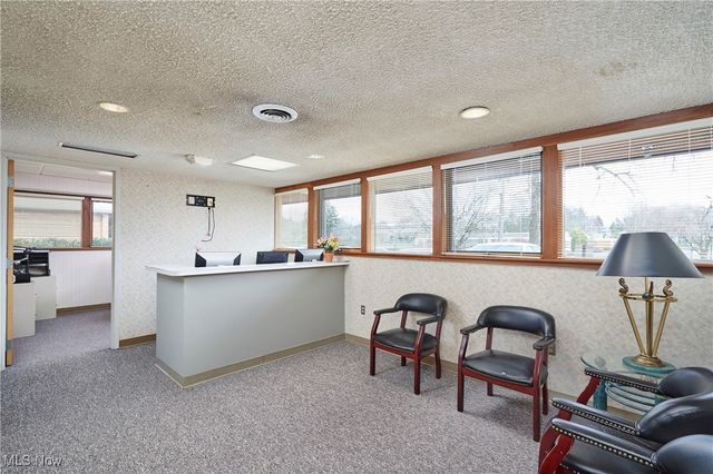 70 N Miller Road, Fairlawn, OH 44333