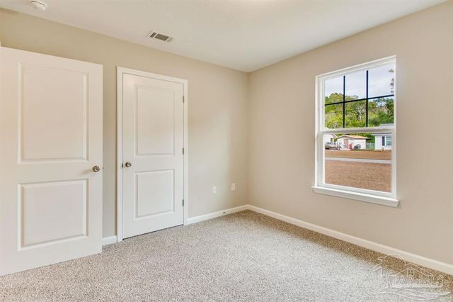 5601 Riviera Dr, Milton, FL 32583