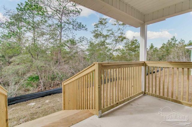 5601 Riviera Dr, Milton, FL 32583