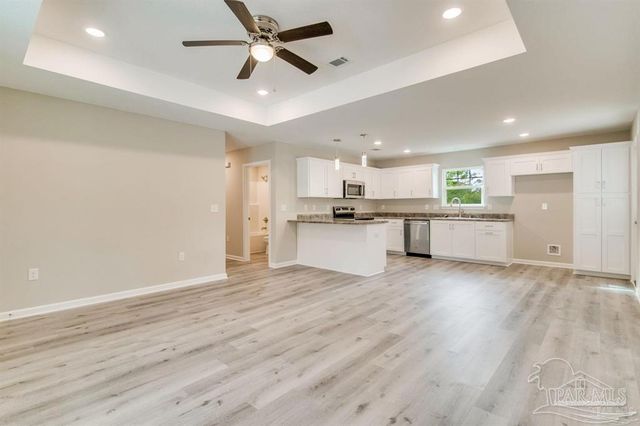 5601 Riviera Dr, Milton, FL 32583