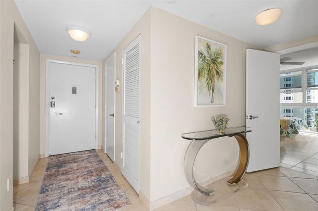 1212 BENJAMIN FRANKLIN DRIVE 901, Sarasota, FL 34236