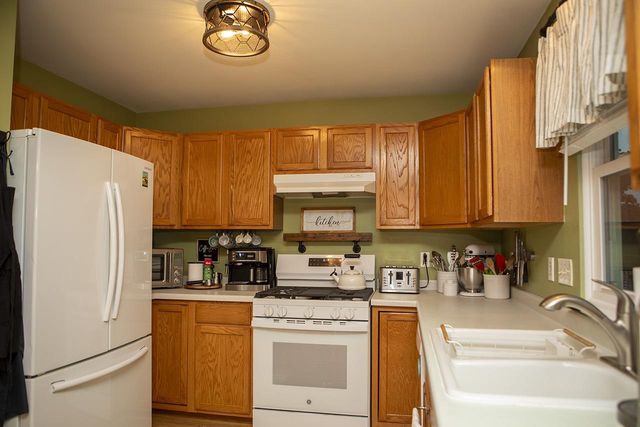 225 Pioneer Drive, Johnson Creek, WI 53038
