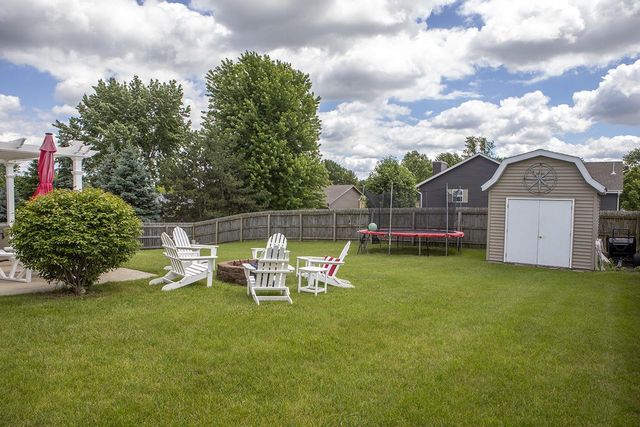225 Pioneer Drive, Johnson Creek, WI 53038