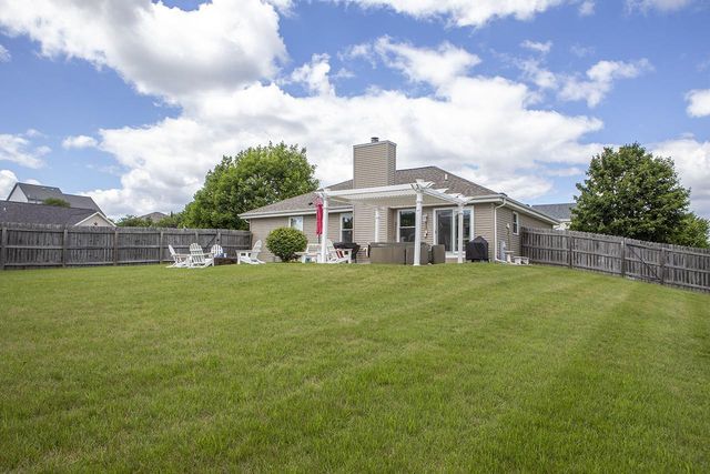 225 Pioneer Drive, Johnson Creek, WI 53038