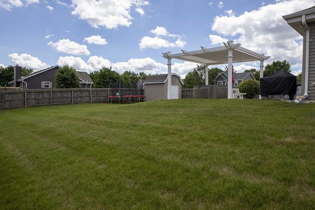 225 Pioneer Drive, Johnson Creek, WI 53038