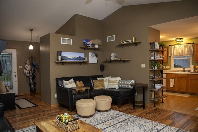 225 Pioneer Drive, Johnson Creek, WI 53038