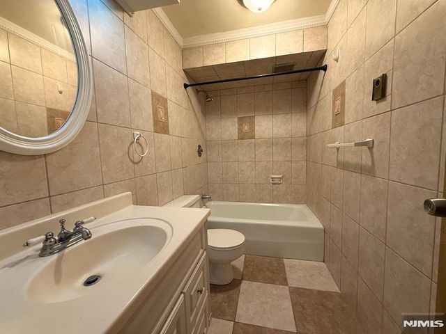 468 Liberty Street 201, Little Ferry, NJ 07643