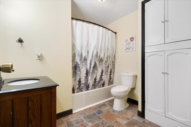 20200 W Lake Montcalm Road, Howard City, MI 49329