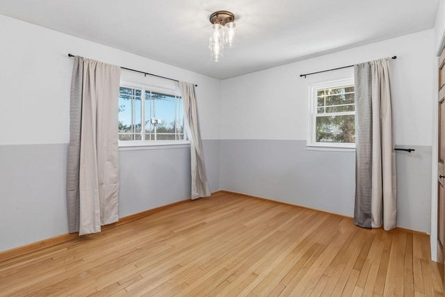 15613 W Riviera DRIVE, New Berlin, WI 53151