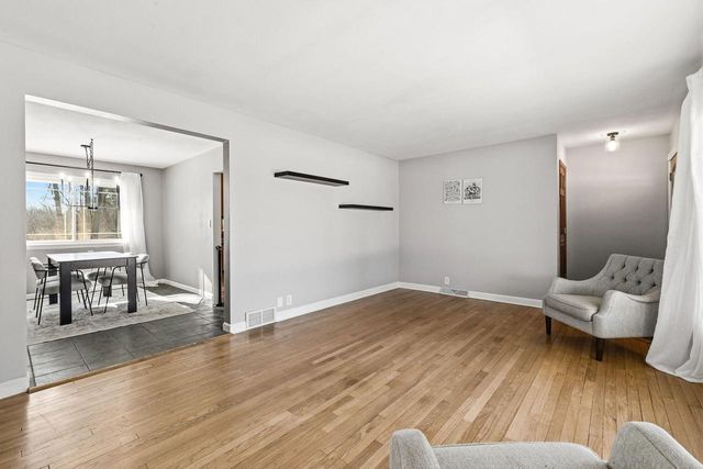 15613 W Riviera DRIVE, New Berlin, WI 53151