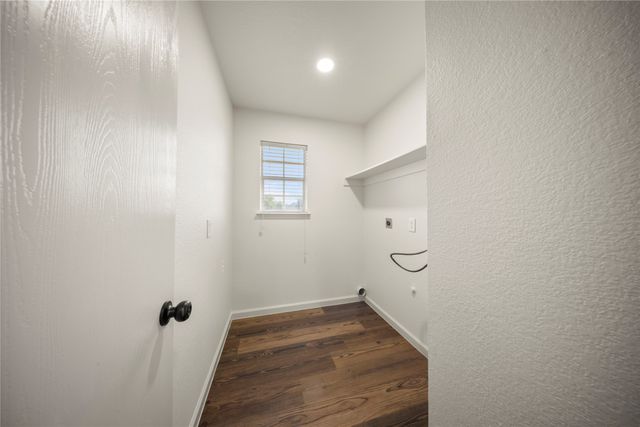 105 Dustin Drive, Fate, TX 75189