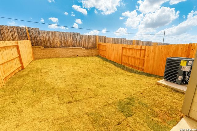 7512 Briarwood Pass Unit 101, San Antonio, TX 78252
