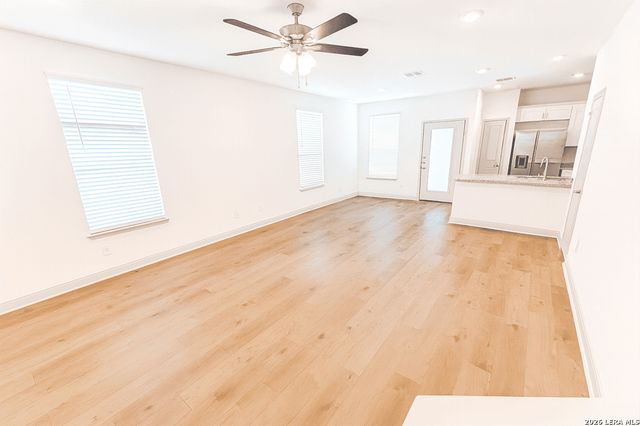7512 Briarwood Pass Unit 101, San Antonio, TX 78252