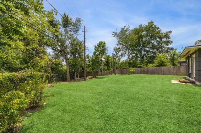 1522 Glen Oaks Street, Houston, TX 77008