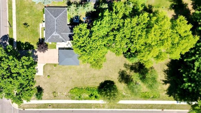 3719 Rudolph Road, Eau Claire, WI 54701