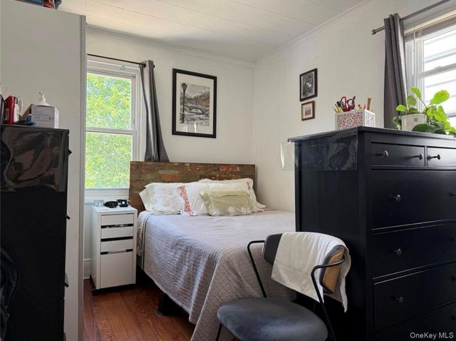 6911 58th Road, Maspeth, NY 11378