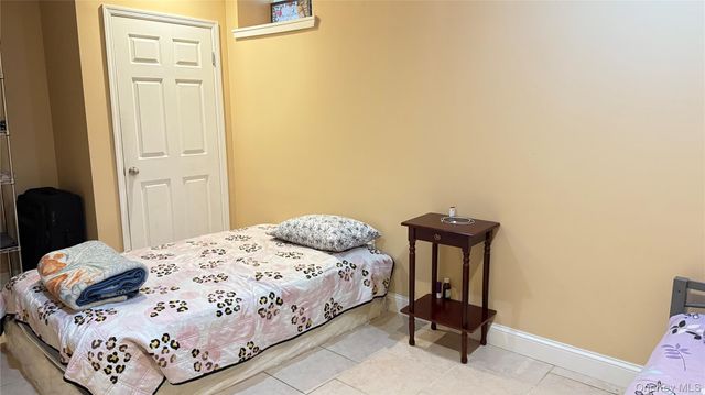 6911 58th Road, Maspeth, NY 11378