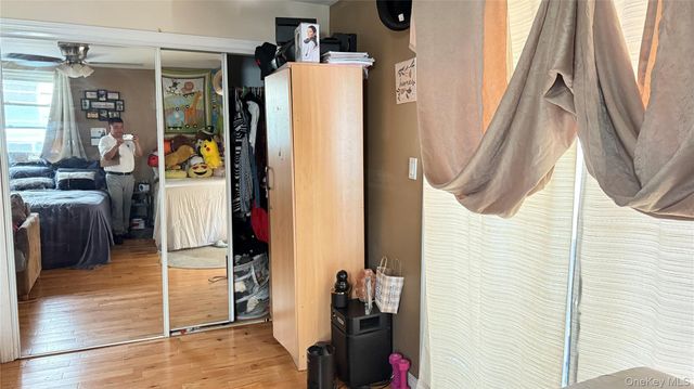 6911 58th Road, Maspeth, NY 11378