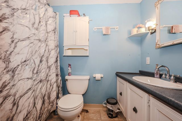 4 Briarwood Drive, Merrimack, NH 03054