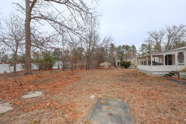 4 Briarwood Drive, Merrimack, NH 03054