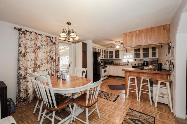 4 Briarwood Drive, Merrimack, NH 03054