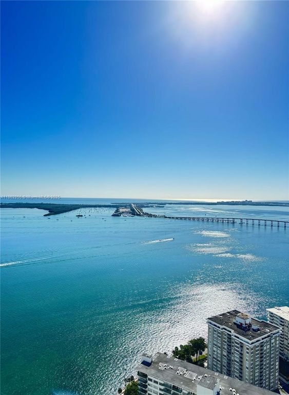 1300 Brickell Bay Dr 2608, Miami, FL 33131
