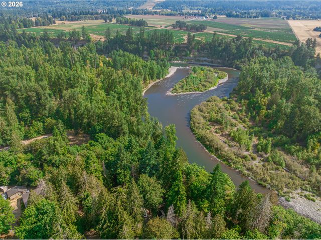 23529 S TRILLIUM HOLLOW Rd, Oregon City, OR 97045