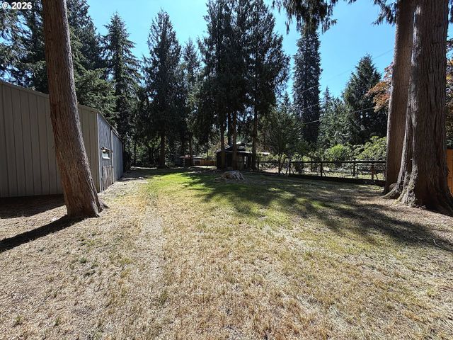 23529 S TRILLIUM HOLLOW Rd, Oregon City, OR 97045