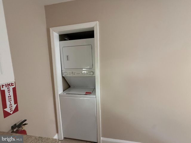 40 HIGH ST, Woodbury, NJ 08096