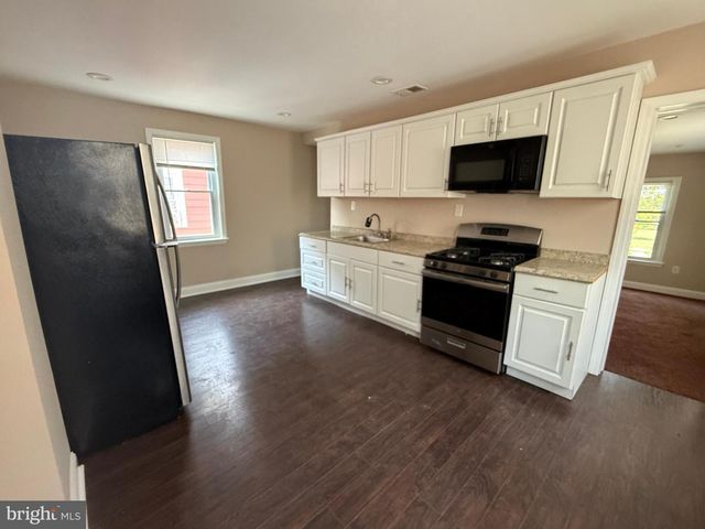 40 HIGH ST, Woodbury, NJ 08096