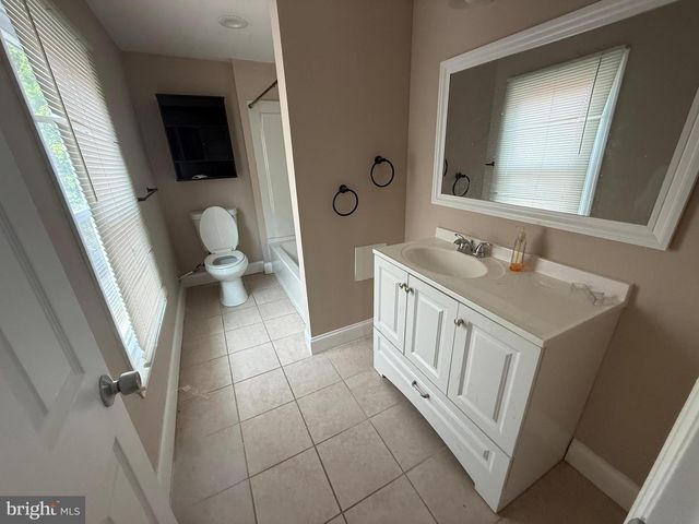 40 HIGH ST, Woodbury, NJ 08096