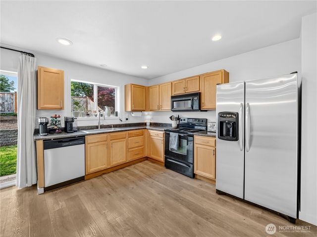 19610 100th Street E, Bonney Lake, WA 98391