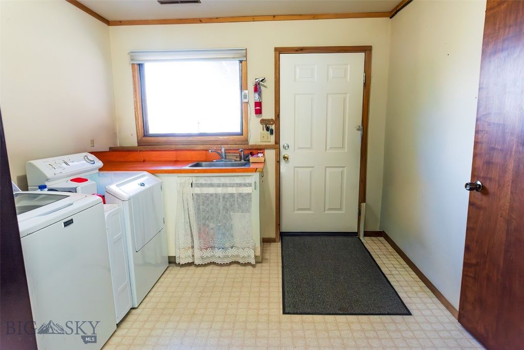 815 Alpine Way, Bozeman, MT 59715 photo 32