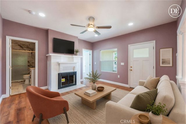 2041 W 29th Place, Los Angeles, CA 90018