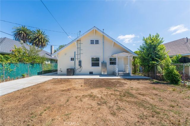 2041 W 29th Place, Los Angeles, CA 90018