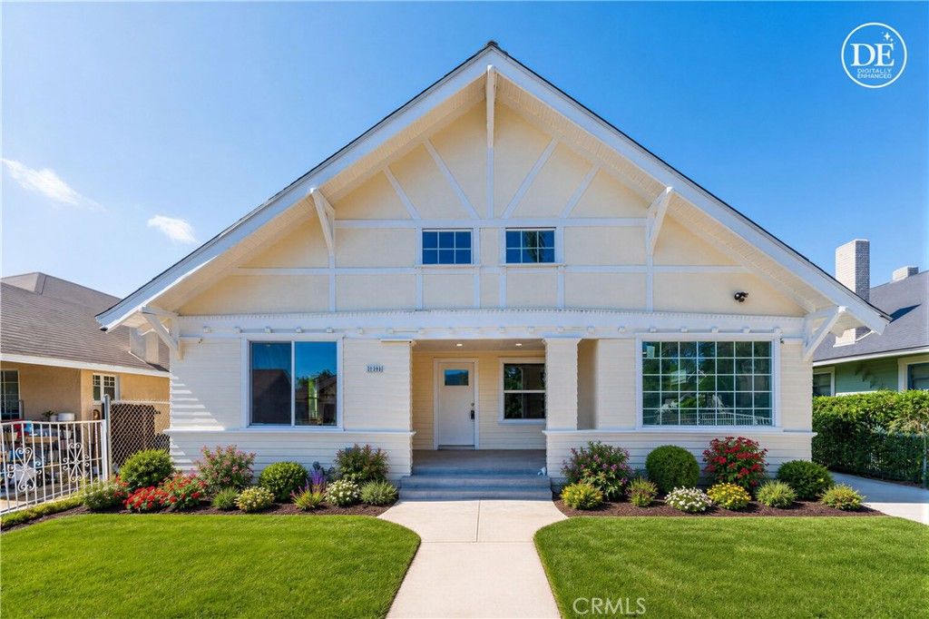 2041 W 29th Place, Los Angeles, CA 90018