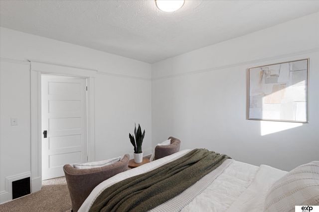 2622 Decatur Street, Omaha, NE 68111