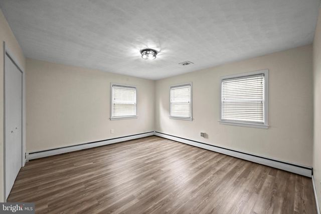 1112 HANOVER RD, York, PA 17408